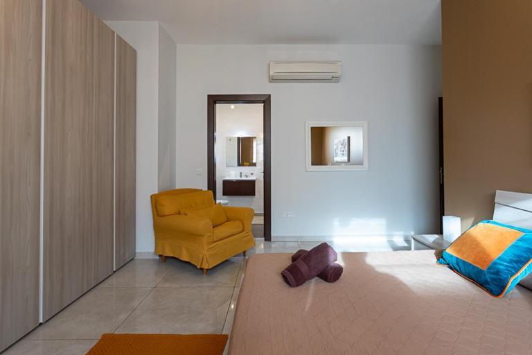 The Sea-Bank Villa Apartments Marsaskala Exteriör bild